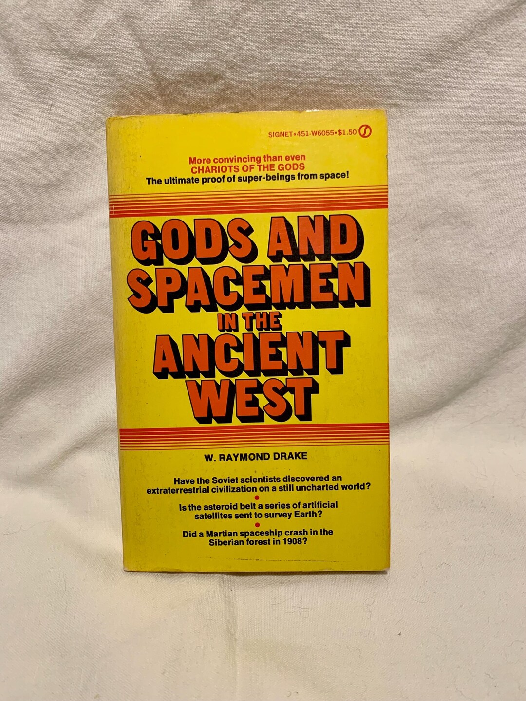 Gods and Spacemen in the Ancient West by W. Raymond Drake. Paperback ...