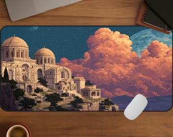 Könnte beinhalten: Rechteckiges Mauspad mit einer digitalen Kunstlandschaft. Das Design zeigt ein detailliertes Gebäude im antiken Stil mit Kuppeldächern, vor dem Hintergrund eines sternenklaren Nachthimmels und leuchtend orange-rosa Wolken. Eine weiße Computermaus ist sichtbar.