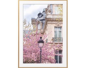 Paris Fine Art Photography – Spring at Parc Monceau, Vertical, Flores de cerejeira, Arte em Parede de Paris, Arquitetura Francesa, Grande Arte em Parede