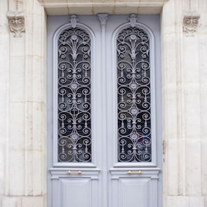 Kollektion av konsttryck i Paris - Paris i fransk blått, pastellblått och krämfärgat tavelvägg, Eiffeltornet, blåregn, stor väggkonst bild 3