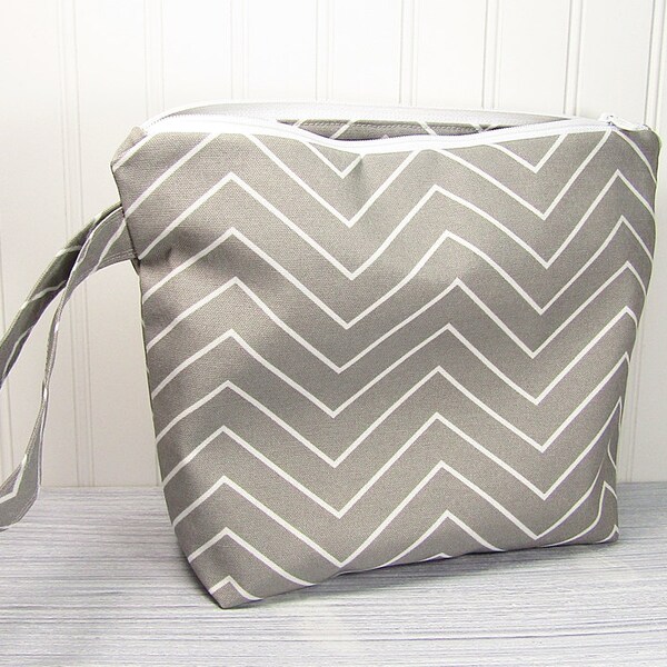 Chevron Extra Large Makeup Bag, zipper pouch with wrist strap, Project bag, Washable Cosmetic bag, Large cosmetic bag