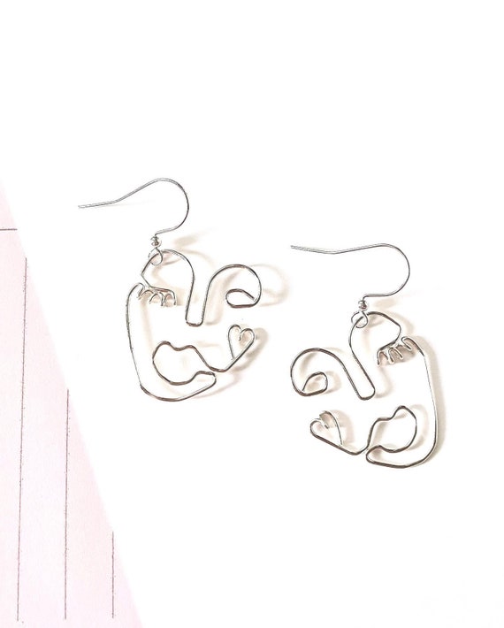 Delicate Wire Abstract Face Earrings Modern Art Line Drawing