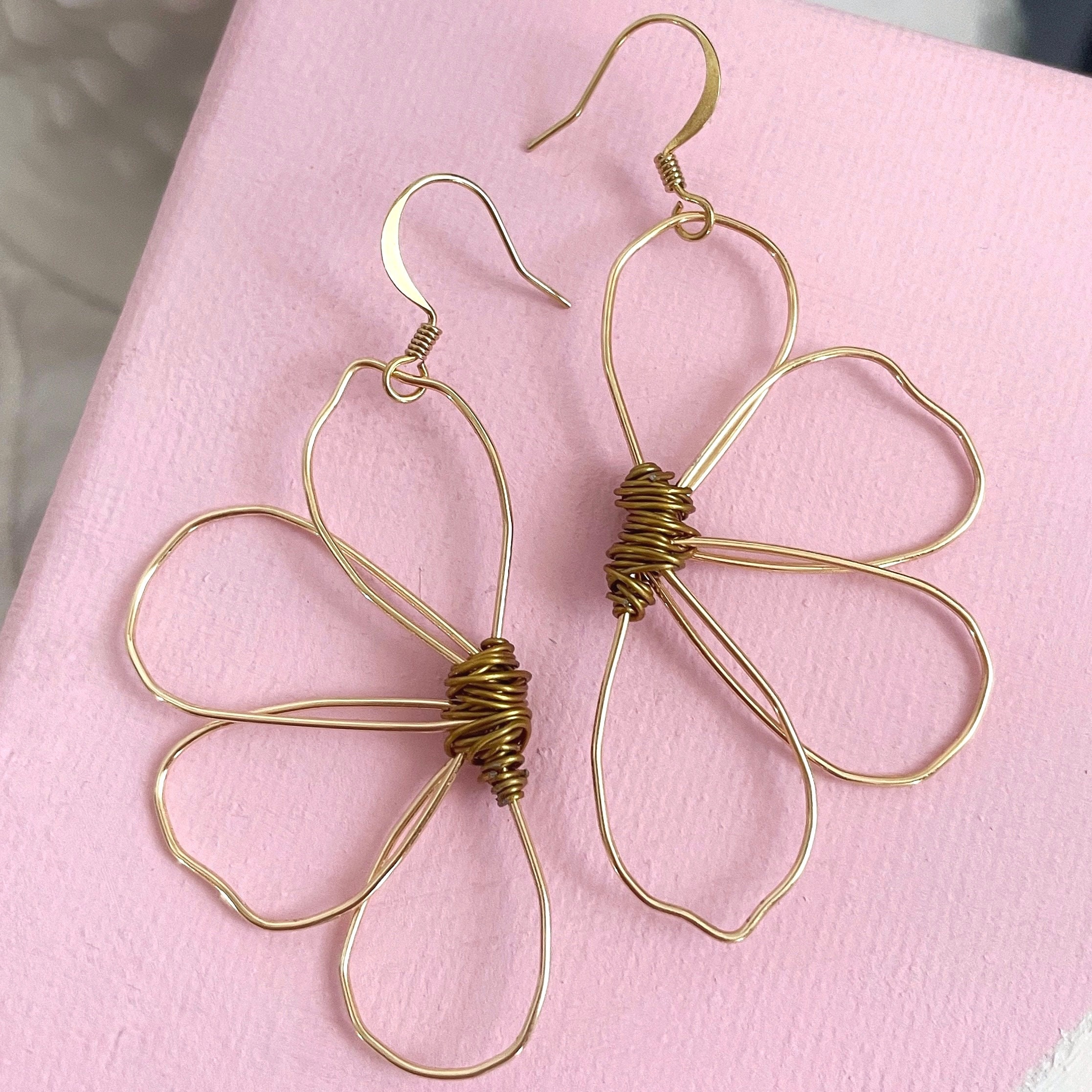 1 paar lange gouden bloemenoorbellen met ring - statement-oorbellen voor vrouwen 1 paar lange gouden bloemenoorbellen met ring - statement-oorbellen voor vrouwen