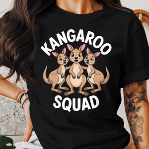 Kangaroo Squad T-Shirt, niedliches Tier-T-Shirt, Unisex Geschenkidee, lustiges Känguru-Shirt, Känguru-Liebhaber-T-Shirt, Sweatshirt-Option