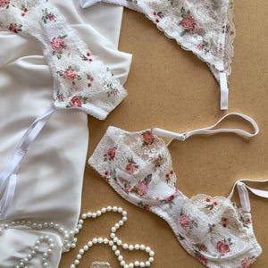 Ensembles de lingerie, Lingerie en dentelle, Ensemble de lingerie en dentelle, Ceinture et jarretelles, Ensemble de lingerie pour femme, Sous-vêtements floraux, Cadeau pour elle