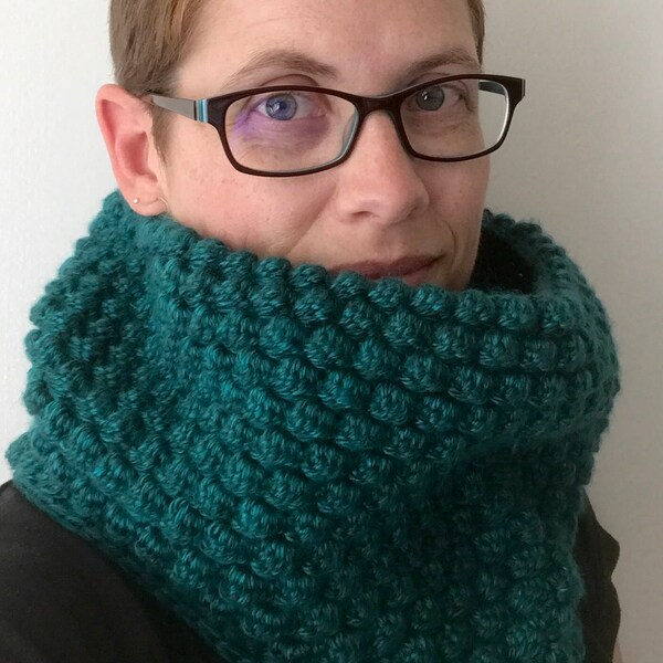 Bobble Cowl / Infinity Scarf -- in Peacock