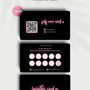 Puede incluir: Dise&ntilde;o de tarjeta de fidelidad negra con texto rosa y un c&oacute;digo QR. La tarjeta incluye el texto "LOYALTY CARD" y "2 COVER OPTIONS". La tarjeta tambi&eacute;n incluye el texto "self care card", un n&uacute;mero de tel&eacute;fono y un nombre de usuario de Instagram.