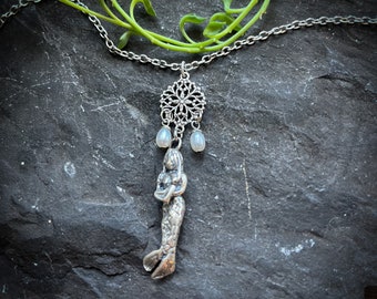 Silver mermaid pendant, mermaid and pearls, ornate mermaid necklace, mystical mermaid, mermaid art, mermaid jewellery, mermaid pendant
