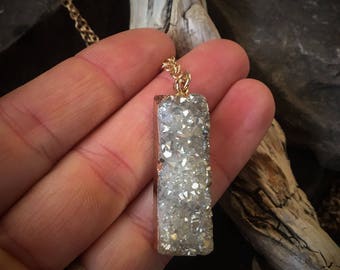 Beige Druzy necklace, beige Crystal necklace, rectangle druzy necklace, rectangle necklace, druzy Bar Necklace, rustic crystal necklace