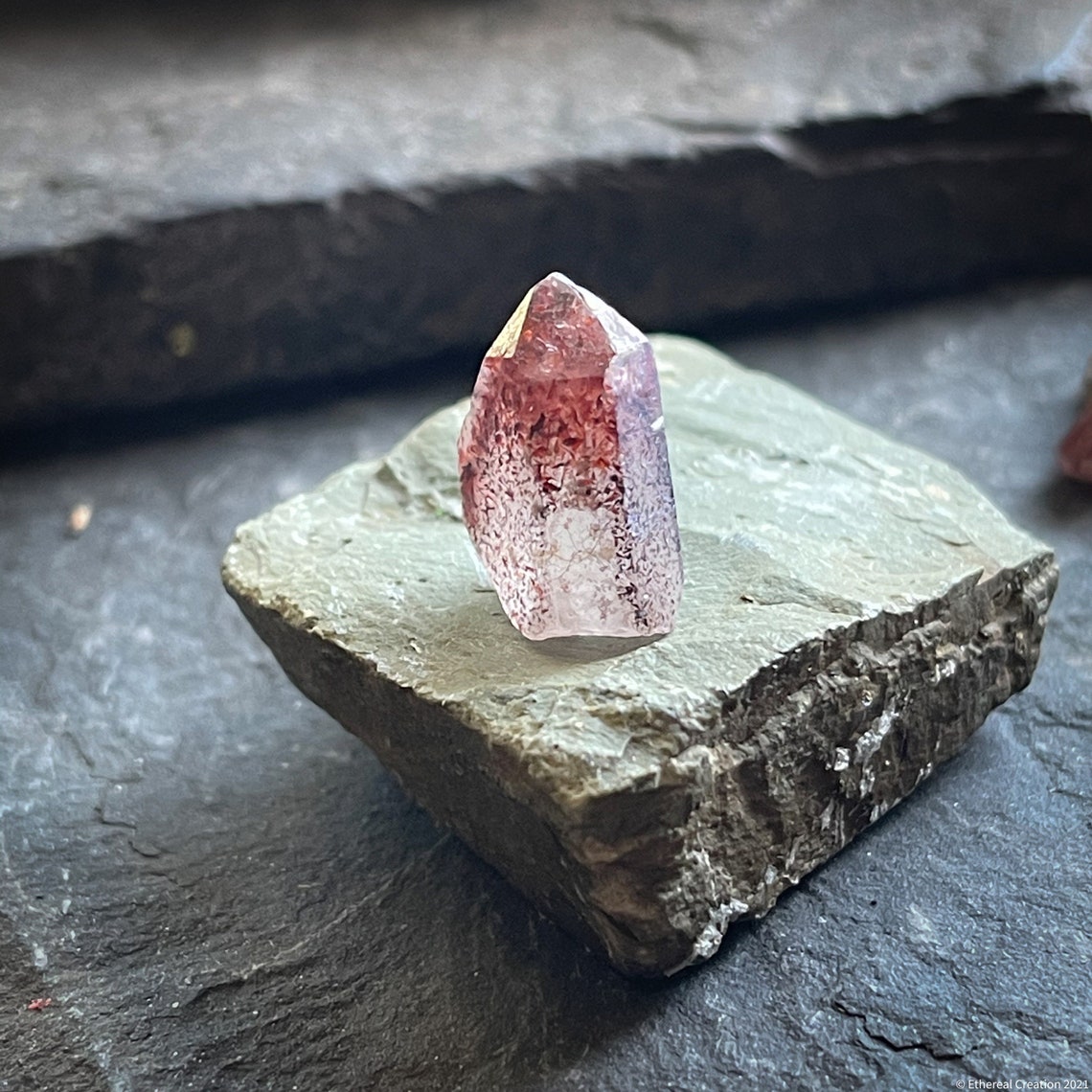 Strawberry Quartz Strawberry Quartz Crystal Raw Strawberry Etsy