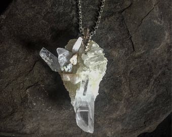 Raw Quartz Crystal, Quartz Point, Crystal Pendant, Healer Necklace, Psychic Necklace, Fantasy Necklace