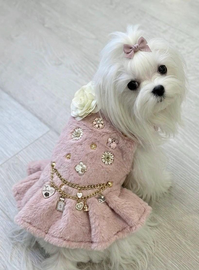 手作りのフェイクファー犬用ドレス：ピンククリスタルペットコート