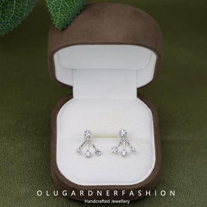 S925 Sterling Silver Back-Hanging Star Earrings, Versatile Short Five-Pointed Star Studs