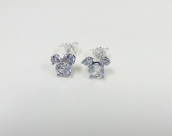 Pendientes de botón brillantes de Pandora con Mickey Mouse y Minnie Mouse en plata de ley