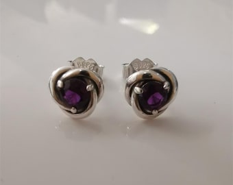 Pendientes Pandora con círculo de eternidad y piedra natal de febrero