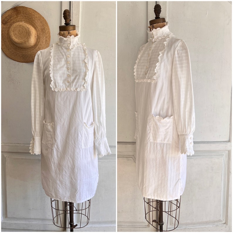 vintage 60s dress white cotton ruffled mini dress zdjęcie 1