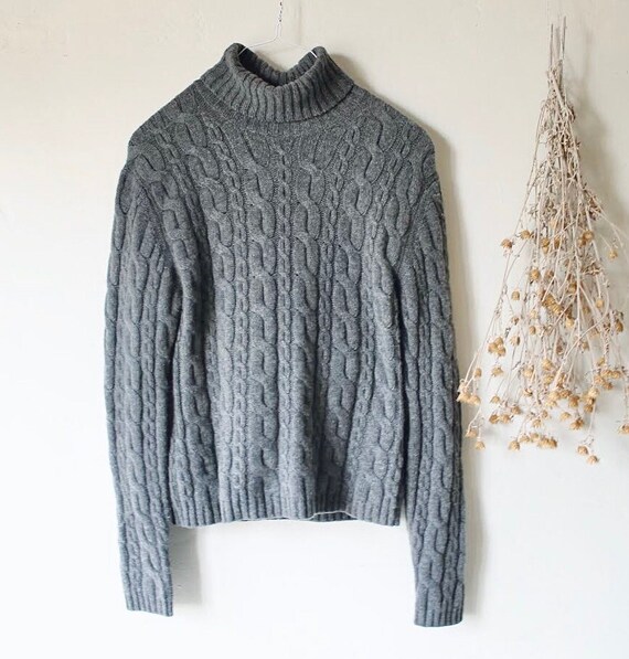 Chunky cashmere cable knit sweater gray cashmere t