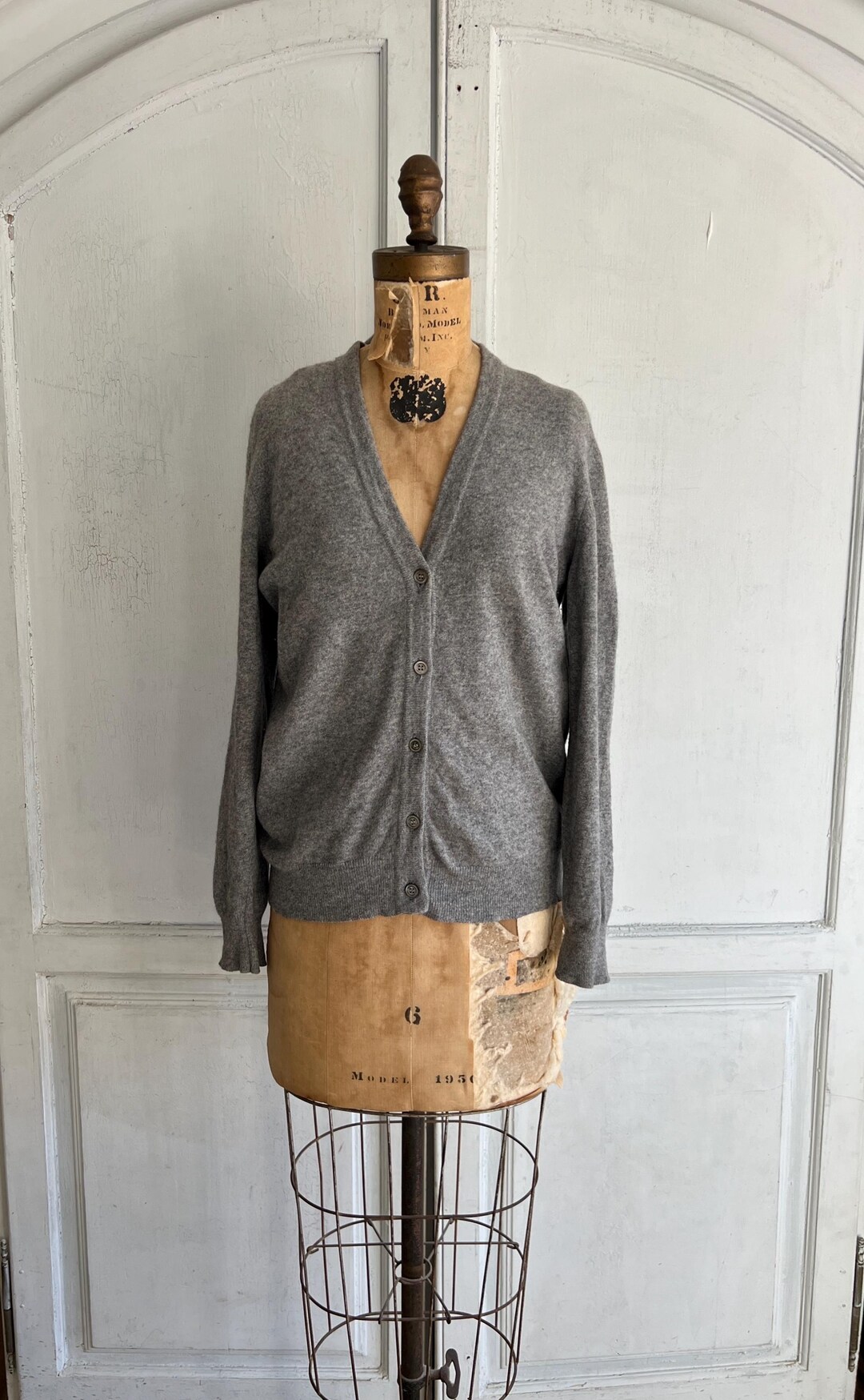 Claire | Retro-Style Cashmere Cardigan