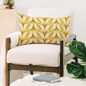 Retro Oblong Pillow / Lumbar Pillow / Mid Century Modern Pillow / Decorative Pillow / Yellow Throw Pillow / Geometric Pillow / Throw Pillow