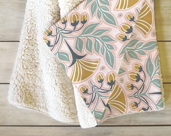 Pink Throw Blanket / Fleece Throw / Art Deco Decor / Housewarming Gift / Fleece Blanket / Pink Blanket / Couch Blanket / Cozy Blanket / Pink