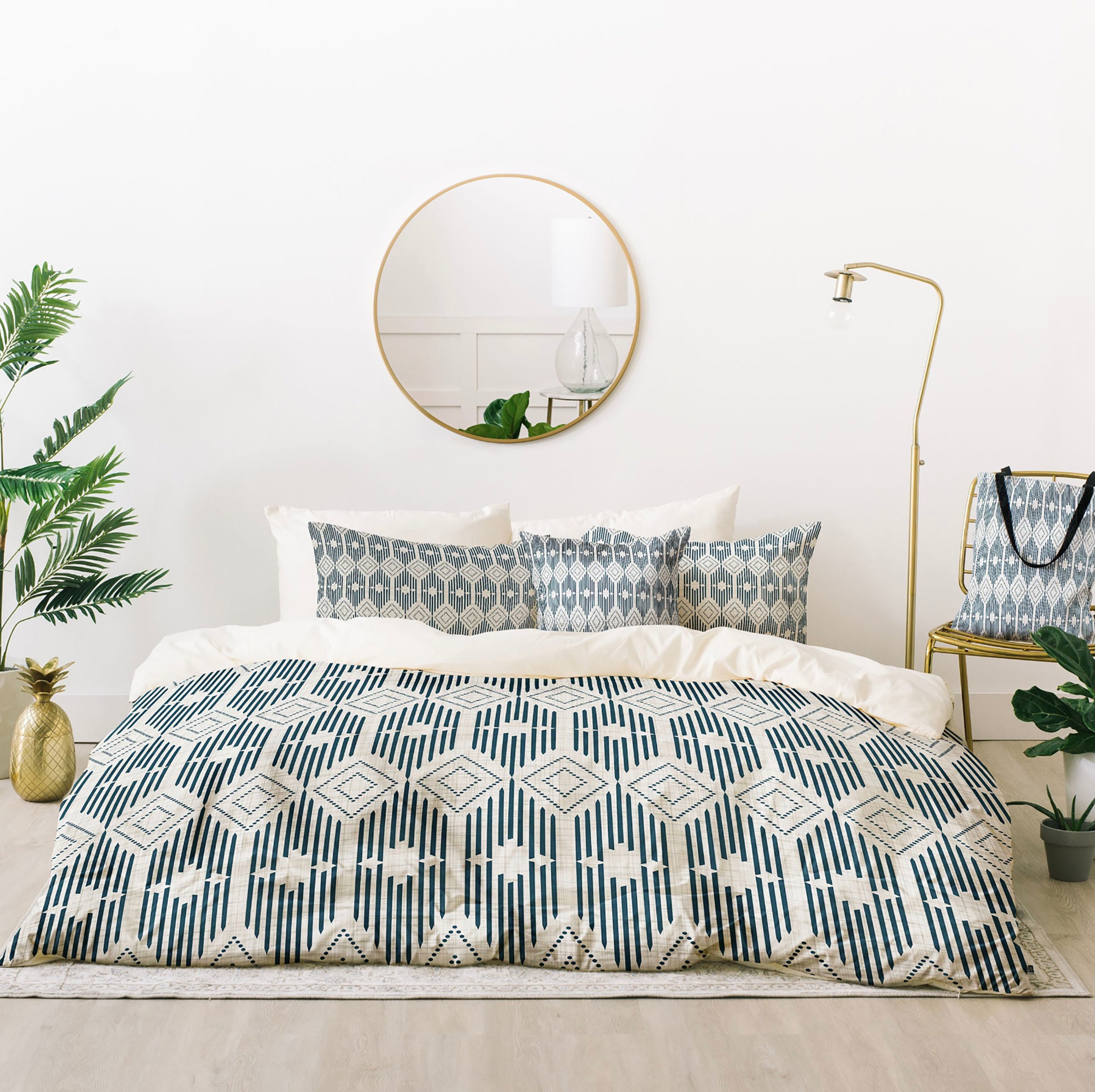 Lightweight Comforter / Beige and Blue 