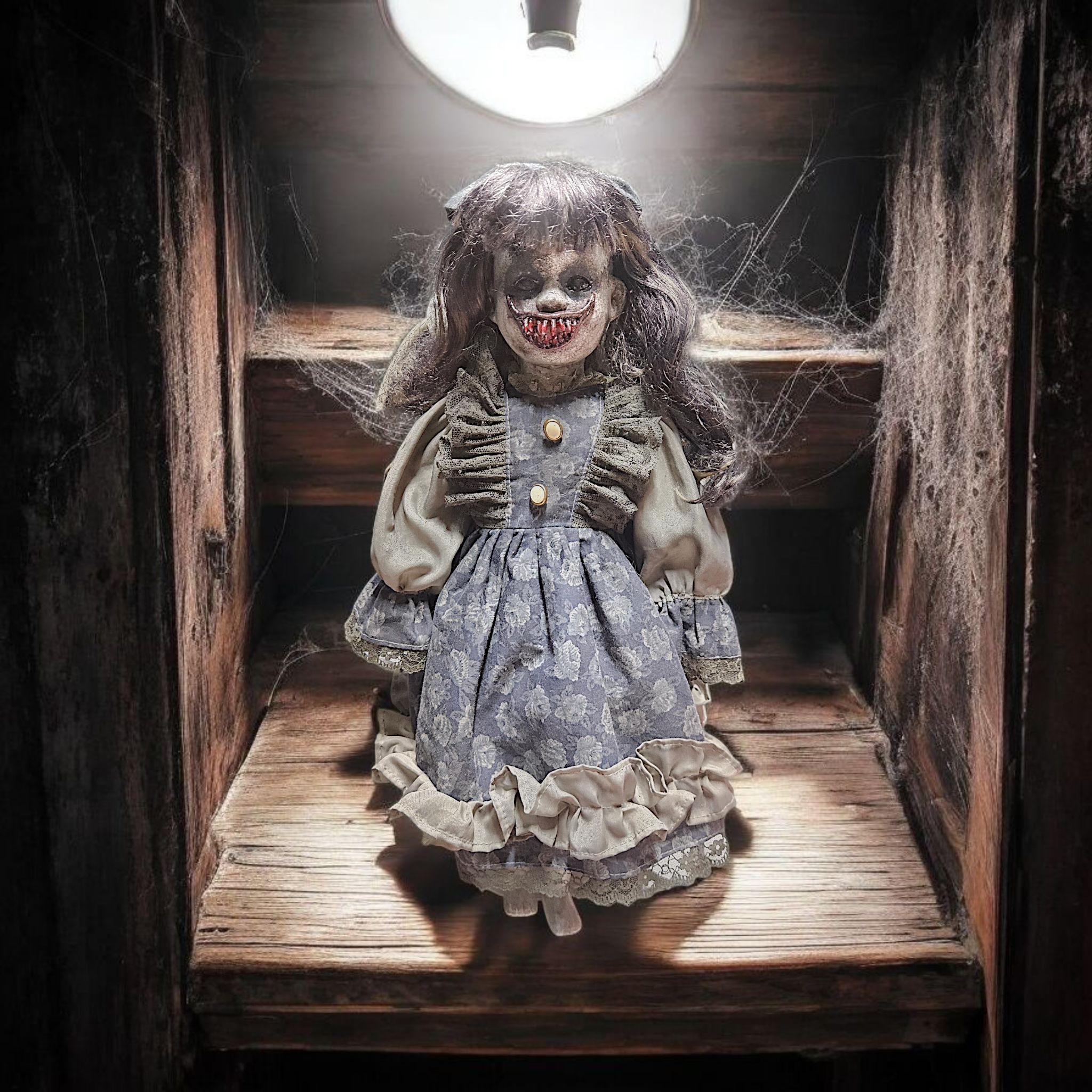Annabelle scary doll Italia