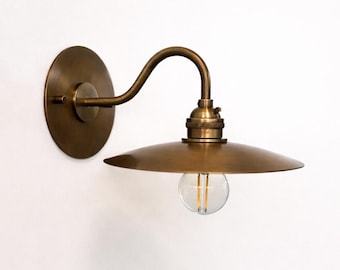 Mid Century Brass Wall Sconce, Vintage Bathroom Vanity Light. No.0158