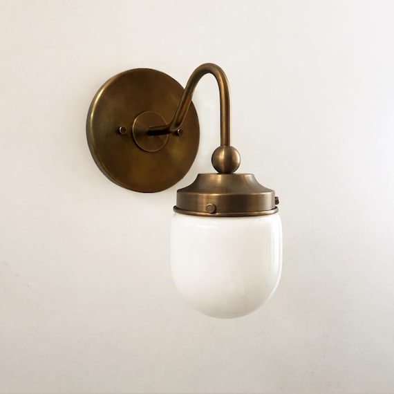 Mid Century Brass Wall Sconce, Vintage Bathroom Vanity Light. No.0141