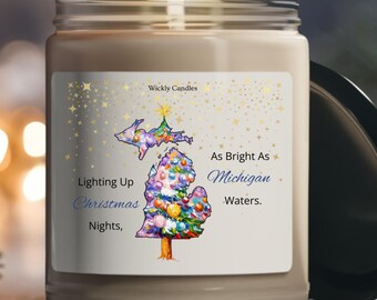Vela navideña de Michigan: vela de soja perfumada, regalo para rellenar calcetines navideños, decoración navideña en frasco blanco, regalo y decoración navideña con orgullo estatal.
