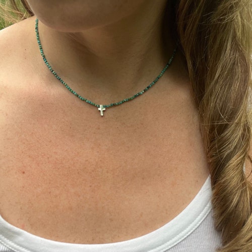 Collier croix, collier croix femme, collier croix en argent, collier turquoise, collier croix fine, collier minimaliste