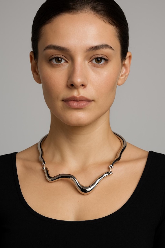 Silver Wave Necklace, Sculptural Statement Necklace, Modern Minimal Jewelry, Abstract Collar Necklace, Handmade Metal Jewelry Gift