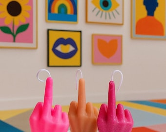 Funny Middle Finger Candle – Handmade Soy Wax Candle – Bold Statement Gift – Unique Gag Gift – Provocative Home Decor