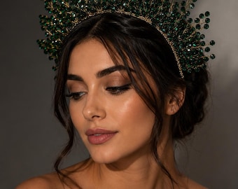 Tiara de corona de cristal esmeralda, tocado nupcial verde, corona de reina de fantasía, tiara de hada del bosque, diadema de boda dorada