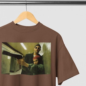 The Professional Leon & Mathilda Unisex T-Shirt - Short Sleeve Tee | Vintage Movie Inspired T-Shirt | Classic Film Unisex Short Sleeve Shirt