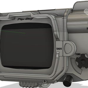 Könnte beinhalten: Ein graues Pip-Boy-Gerät mit einem Bildschirm und mehreren Knöpfen. Die Knöpfe sind mit "RADS", "TUNE", "STAT", "INV", "DATA", "MAP" und "RADIO" beschriftet.