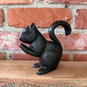 Antique Early 1900’s Cast Iron Squirrel Nut Cracker