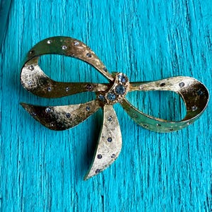 Vintage Bow Brooch/Pin Gold Tone Clear Rhinestones