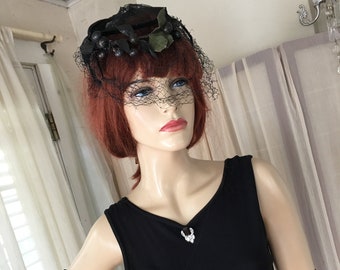 Vintage 1940s 1950s Black Birdsnest Veil Fascinator Hat One Size Sonni Label