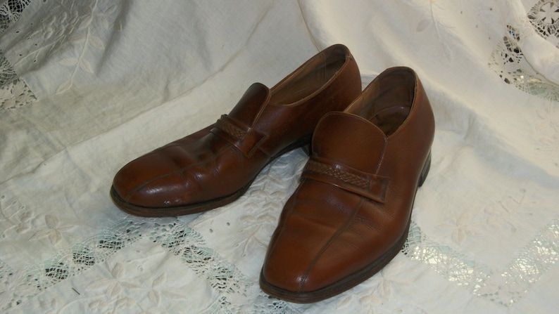 Vintage 60s 70s Mens Caramel Brown Leather Classic Loafers Size 8 12D Womens Size 9 12M