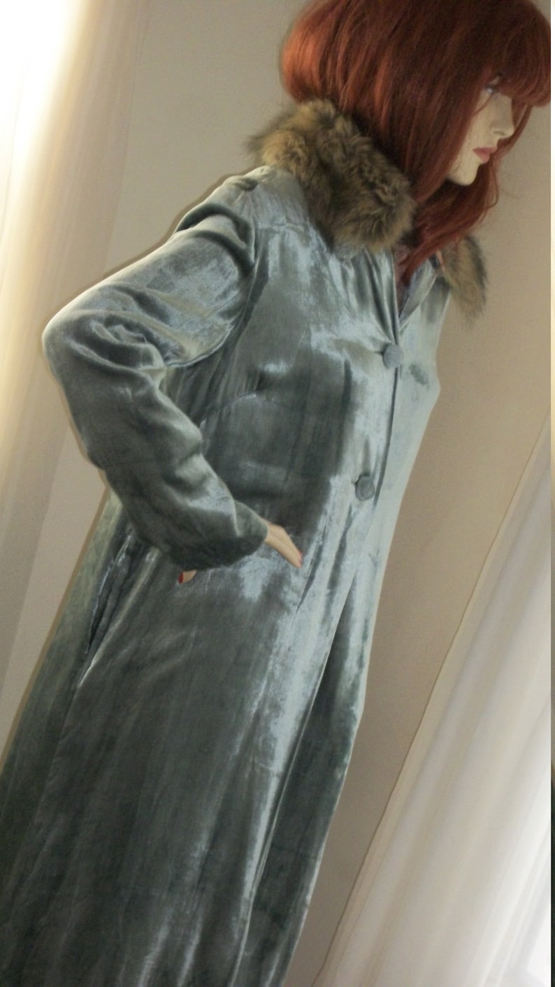 Vintage 1920s Style Flapper Coat Replica Velvet Seafoam Green Size M Removeable Faux Fur Collar