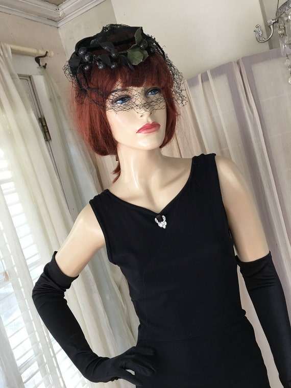 Vintage 1940s 1950s Black Birdsnest Veil Fascinat… - image 1