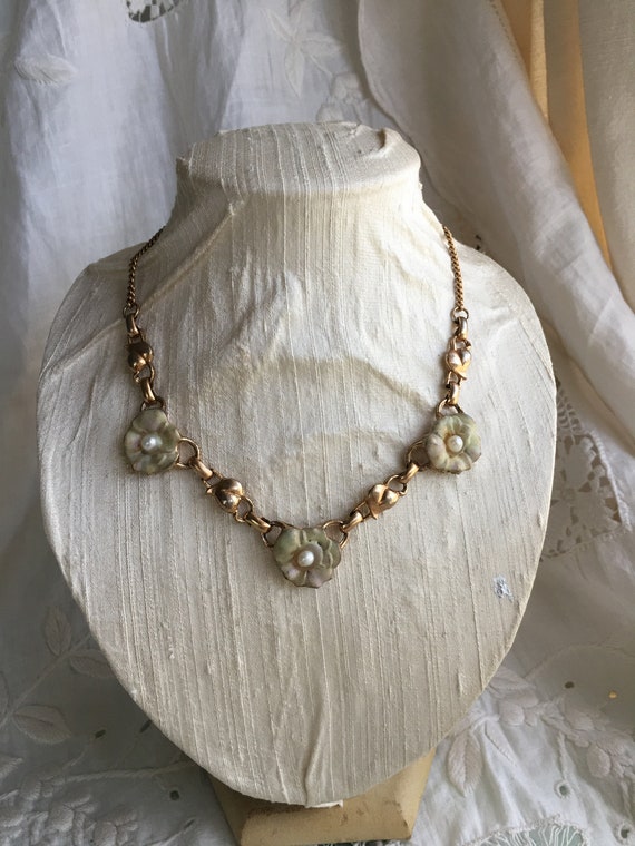 Vintage Enamel Flower Choker: 1940s Pearl Center … - image 2