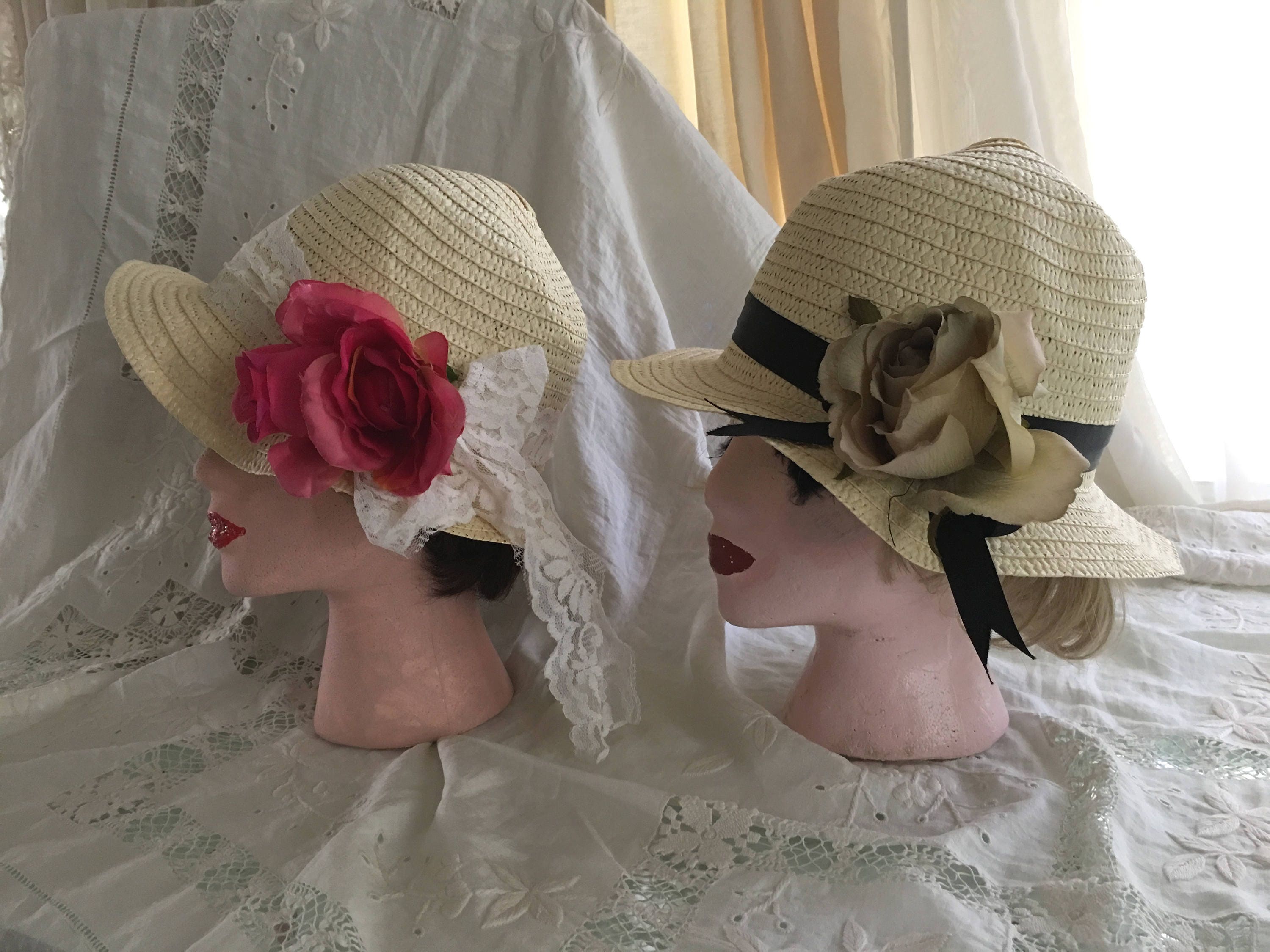 1920s Flapper Cloche Hat: Handmade Straw Hat With Pink Roses  display picture 2