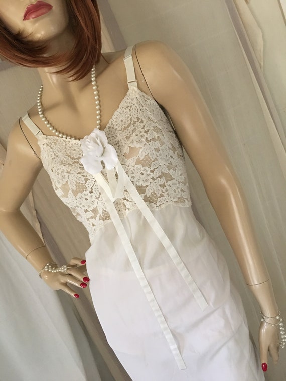 50's Peachy Lace House Coat by Aristocraft