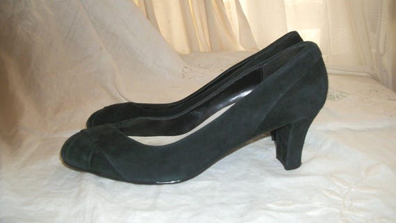 Vintage 1940s Style Chunky Black Suede Pumps Naturalizer with Insole Cushion Size 9M Ladies