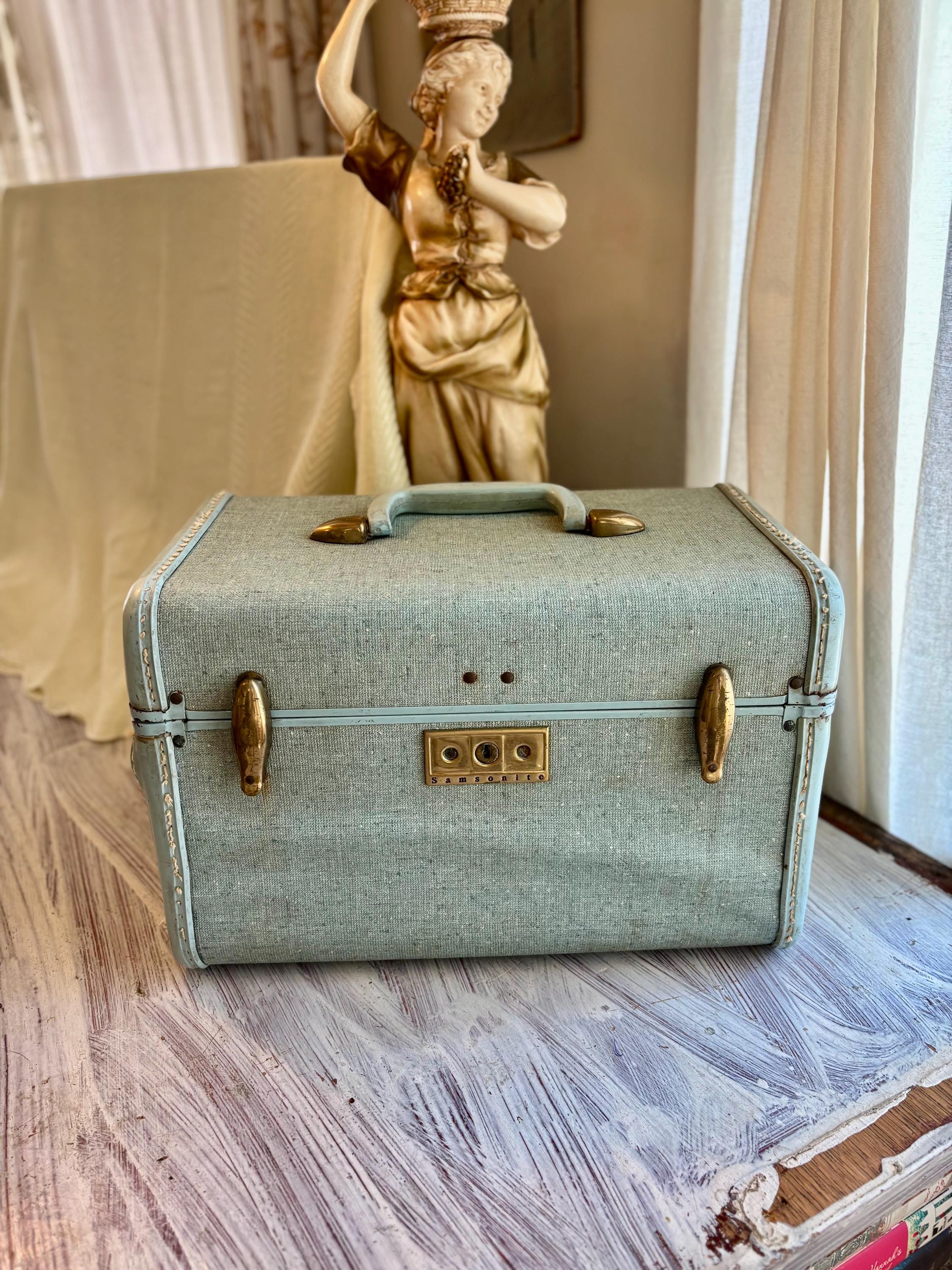 【希少1940年代】Samsonite ヴィンテージ　 ワードローブトランク Antique 1940s Baby Blue Samsonite Small Traveling Train Case - Etsy