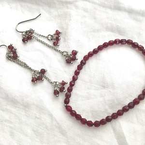 Vintage Garnet Dangle Earring and Bracelet Set: 1970s Inspired Jewelry