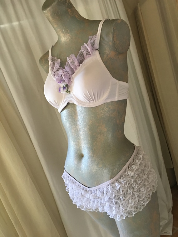 Vintage Pale Lavender Lace Lingerie Set Size S/M Bra and Panties