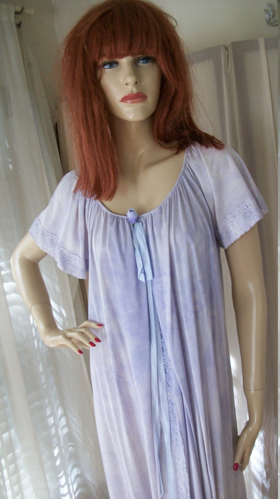 Vintage 1940s Style Pale Lavendar Ombre Nightgown… - image 4
