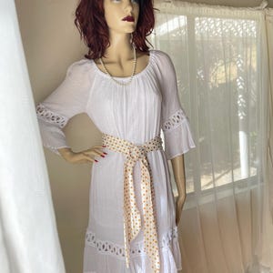 Vintage 1960s Style White Crinkle Gauze Sundress with Lace Trim and 1960s Polka Dot Belt Size M
